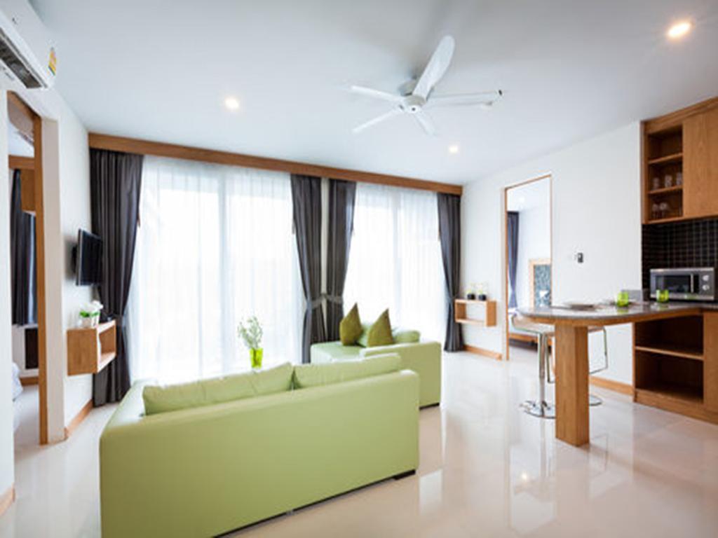 Grand Nai Harn Suites Rawai エクステリア 写真
