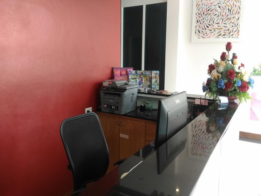 Grand Nai Harn Suites Rawai エクステリア 写真
