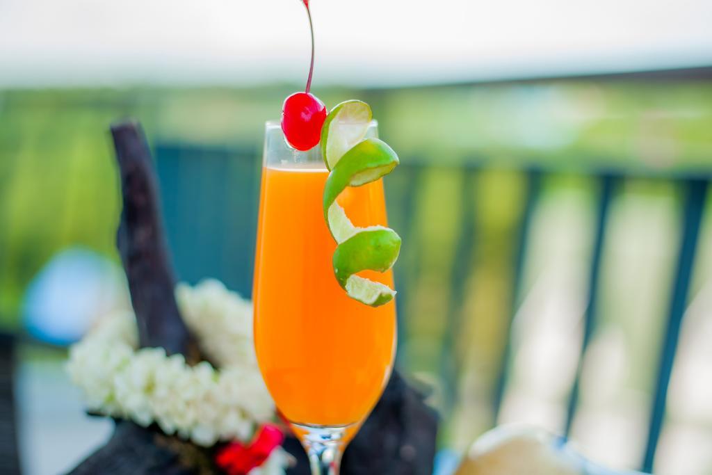 Grand Nai Harn Suites Rawai エクステリア 写真