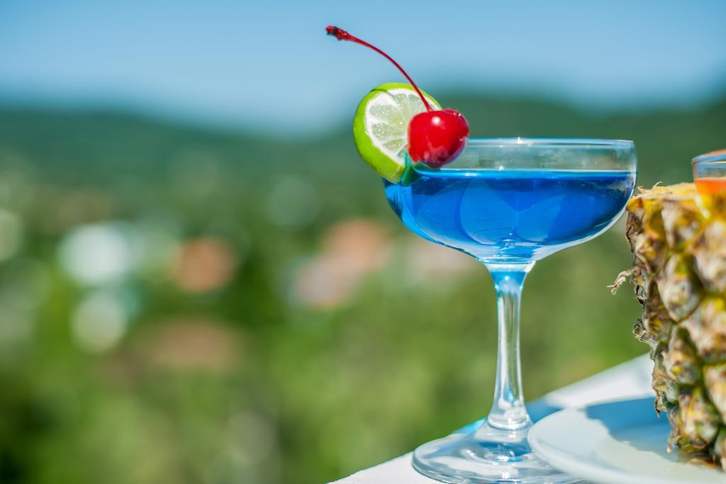 Grand Nai Harn Suites Rawai エクステリア 写真
